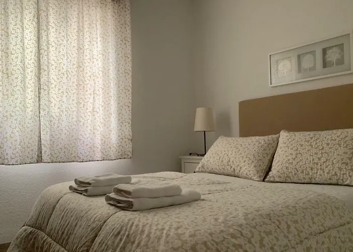Apartamento Ciudad Jardin Con Parking